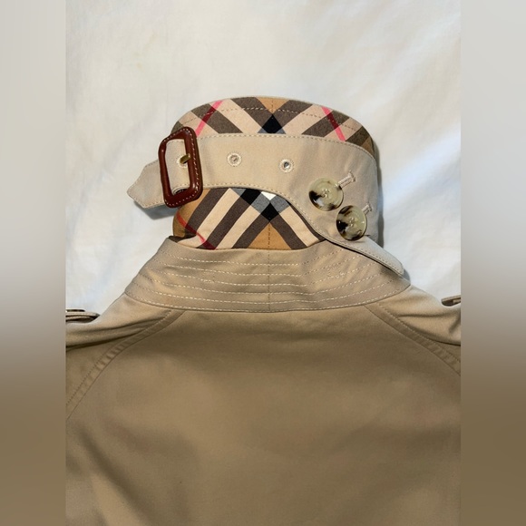 BURBERRY WATERLOO HERITAGE LONG TRENCH - Picture 10 of 16